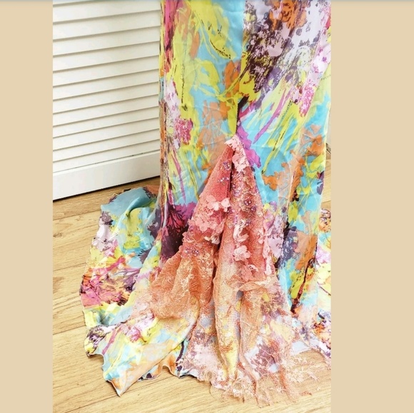 {Guillarmé Paris} 100% Silk Halter Gown.Lace/Beads - Picture 7 of 8